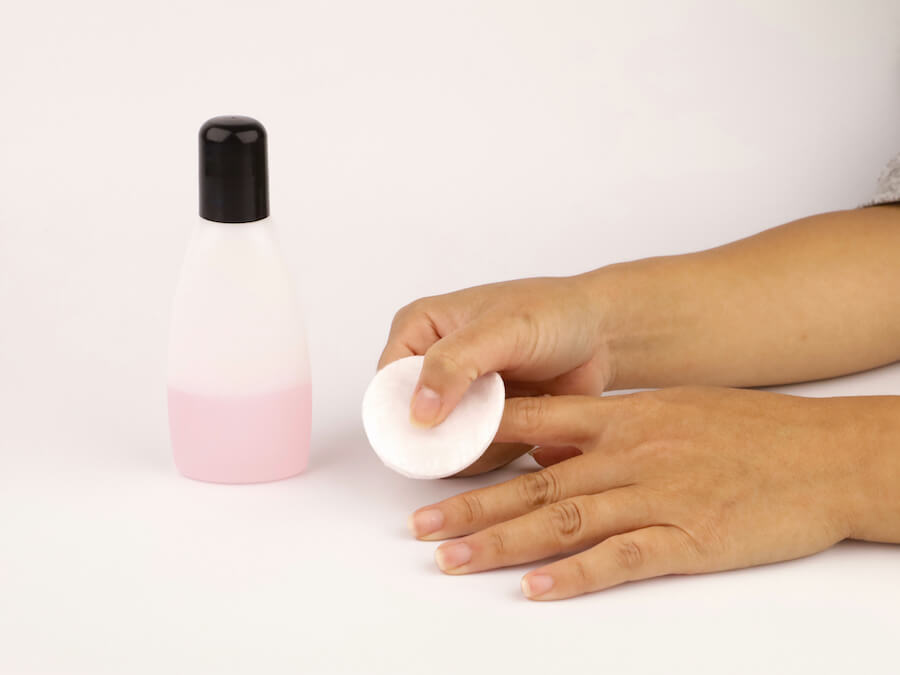 Acetone vs Non Acetone Remover Which Is Right? 7 Nail Polish Removers - Safe Cosmetics