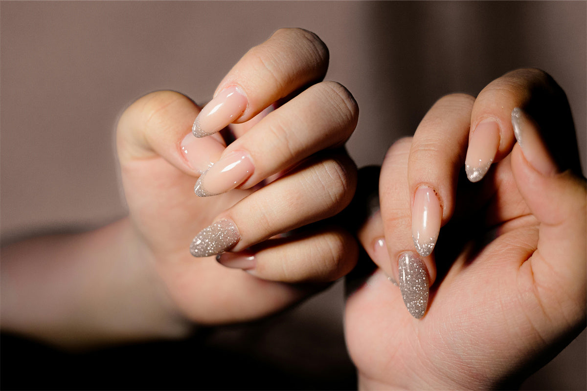 Ultimate Guide To Dip Powder Nails At Home New York 5 Are Dip Powder Nails Healthier: You Have To Know Before To Give Any At – NAGAIA