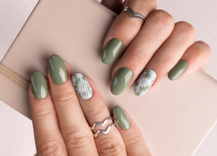 Gel vs Dip Powder vs Acrylic Nails Which Is Best? 8 Gels vs acrylics – which one wins? | Nail Polish Direct