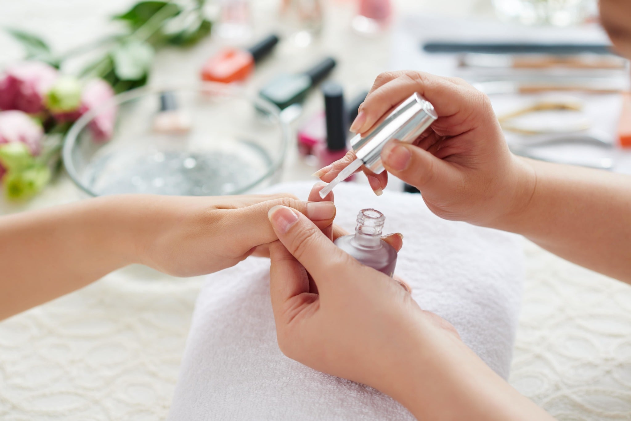 Is Peeling Off Gel Polish Bad, Why and How To Fix It 10 Base Coat vs Top Coat - Everything You Need to Know | Ella Mila - ella+mila