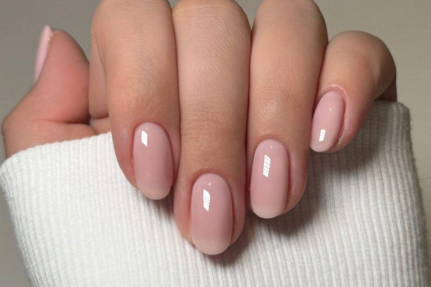 Pro Nail Care For Athletes A Guide To Healthy Nails 9 11 Nail Colors That Go With Everything