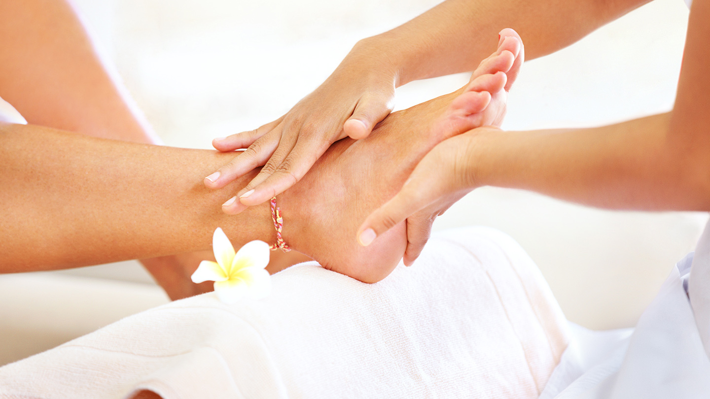 The Ultimate Pedicure Service At Home New York 4 Good Spa Guide | What to expect from a Pedicure?
